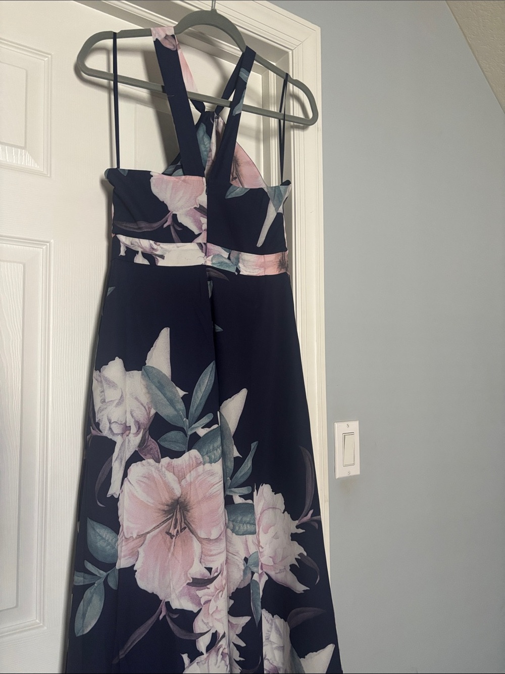 Petal & Pup Floral Navy & Pink Halter Maxi Dress Size 6 EUC - Picture 3 of 7